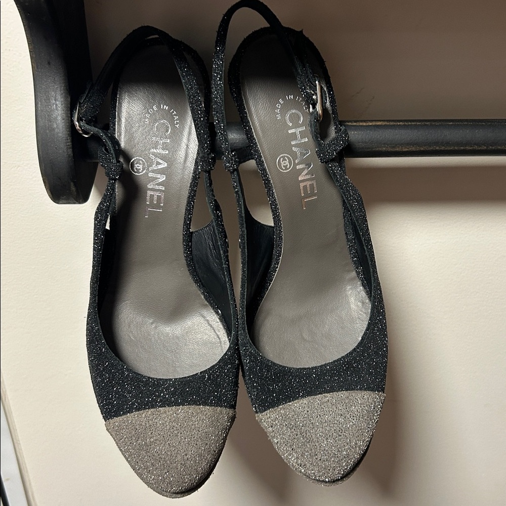 Chanel Black/Gray suede leather Glitter Cap Toe Slingback Platform Pumps Size 40